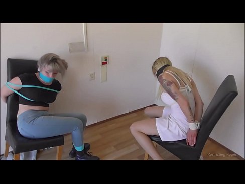 ❤️ An kamu da cutar / ɗaure kuma ta gaga / yarinya cikin damuwa ❤  a mu %ha.porno-flix.ru ☑
